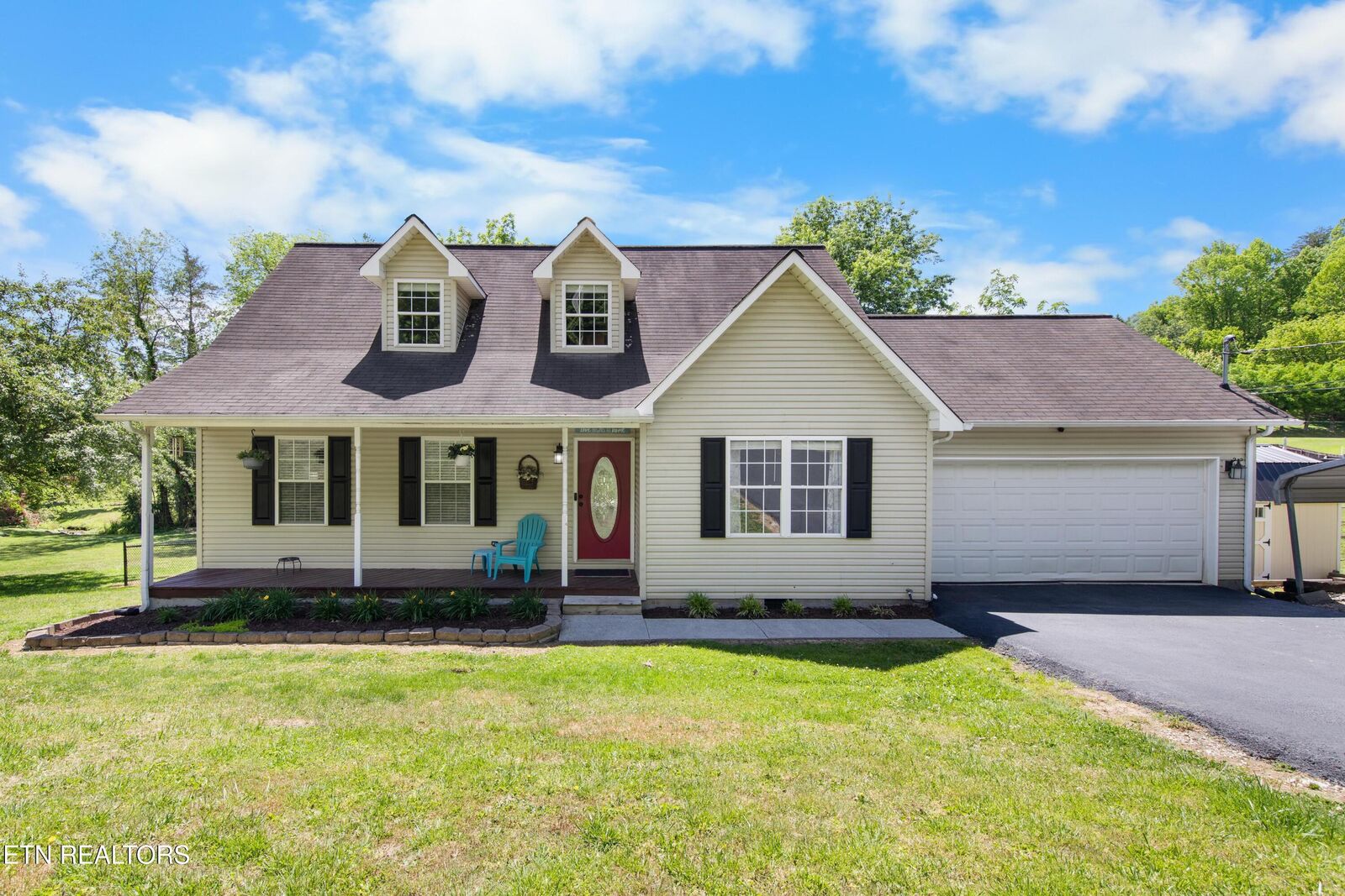 Property Photo: 355 Eagle Bluff Rd TN 37757