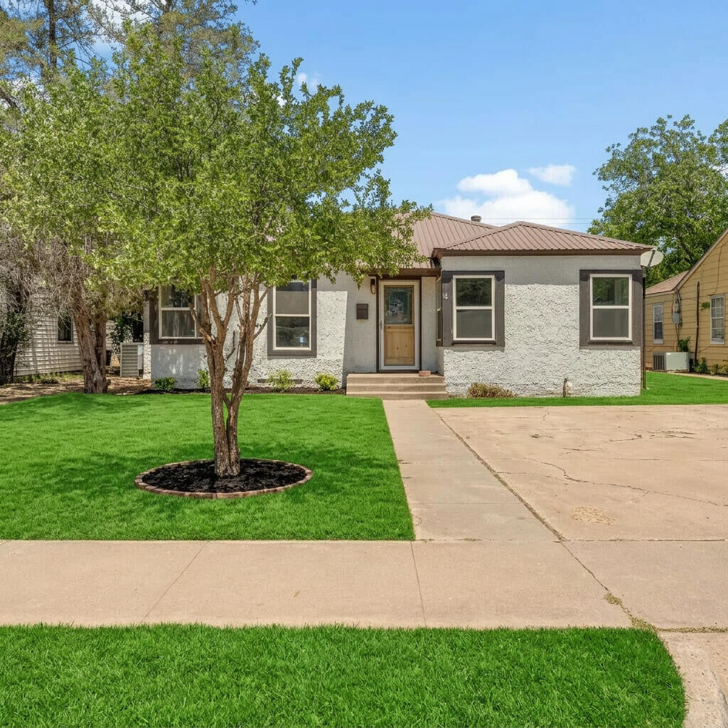 Property Photo: 2426 31st Street TX 79411