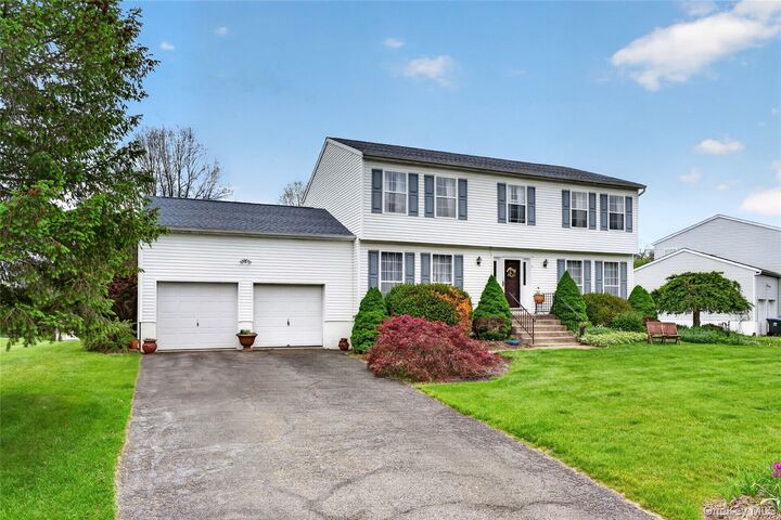 Property Photo: 5 Waterford Circle NY 10992