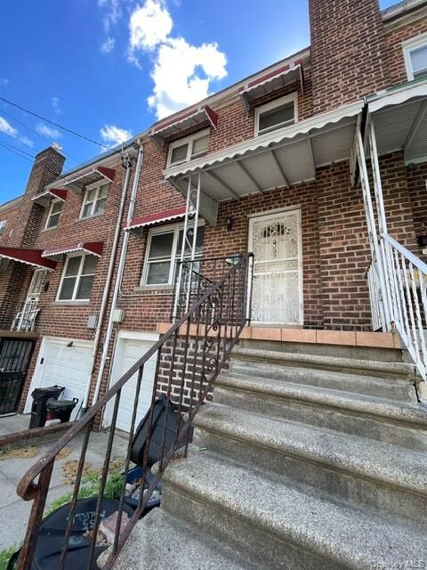 Property Photo:  3255 Mickle Avenue  NY 10469 