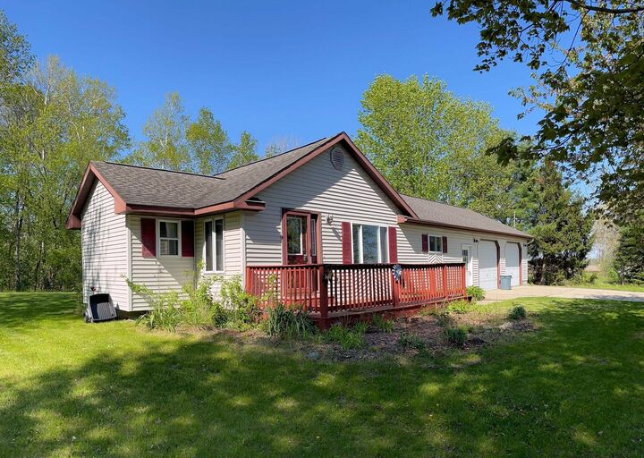 Property Photo:  2290 Dale Roads  MI 48612 