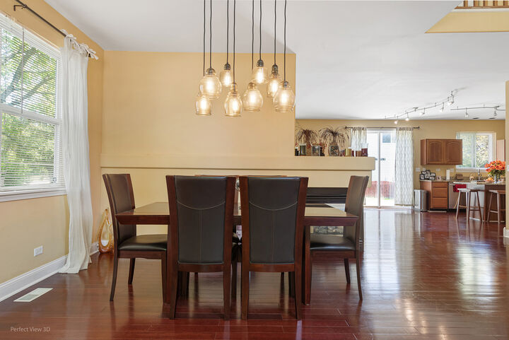 Property Photo:  1195 Masters Parkway  IL 60506 