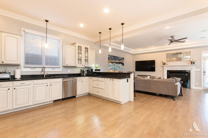 Property Photo: 11241 S Central Park Avenue IL 60655