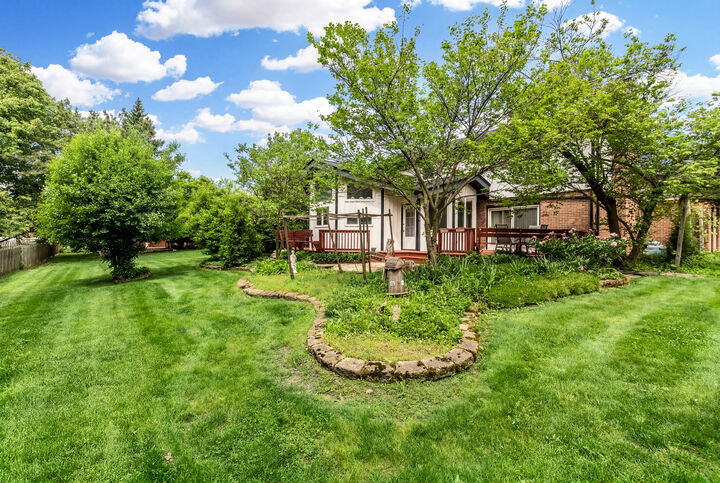 Property Photo:  16W731 89th Place  IL 60527 