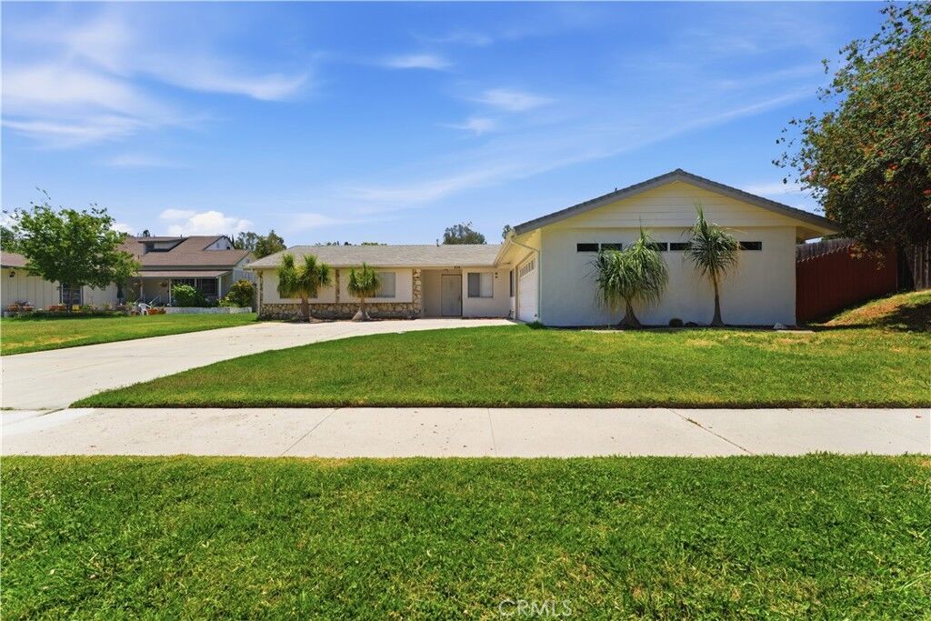 Property Photo: 838 Rivera Street CA 93065