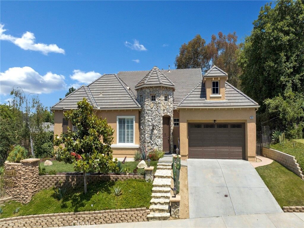 Property Photo:  2692 Rudolph Drive  CA 93065 
