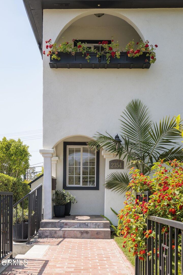 Property Photo:  2354 Laverna Avenue  CA 90041 
