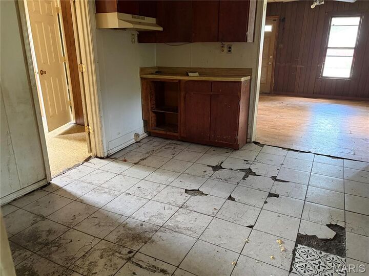 Property Photo: 1425 N Madison Street IL 62056