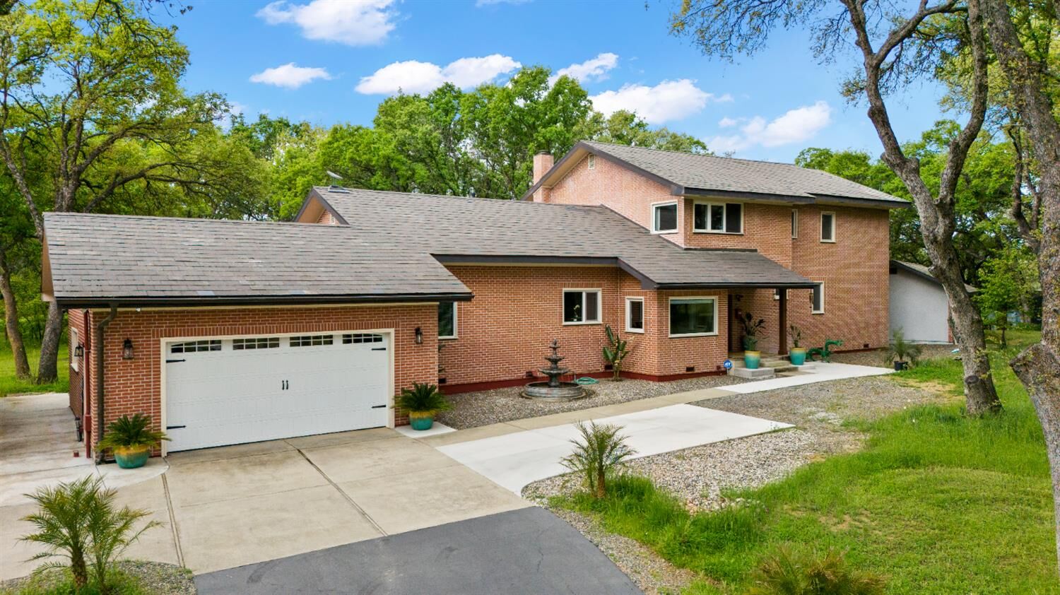 Property Photo:  1222 Fruitvale Road  CA 95648 