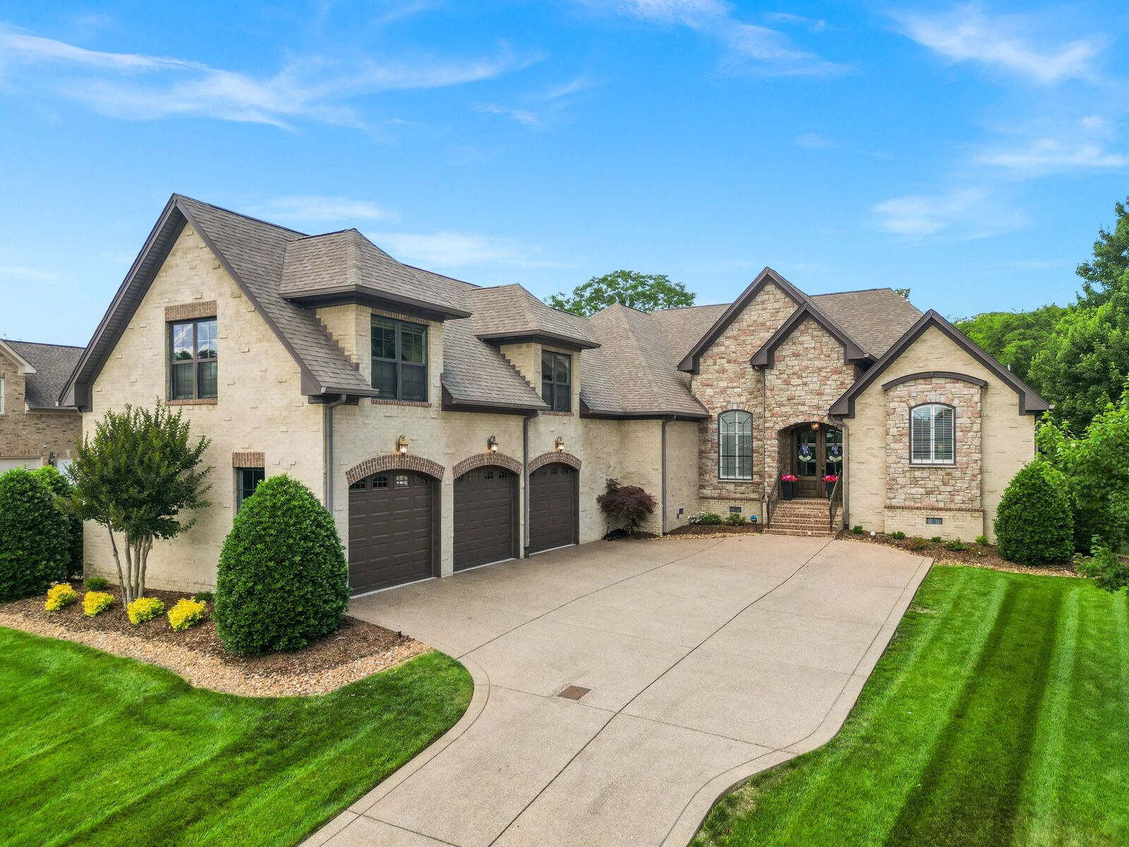 Property Photo:  1606 Boardwalk Pl  TN 37066 