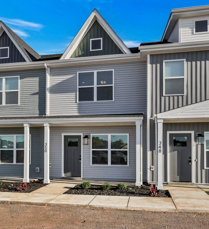 Property Photo: 344 Front Ridge Cir TN 37040