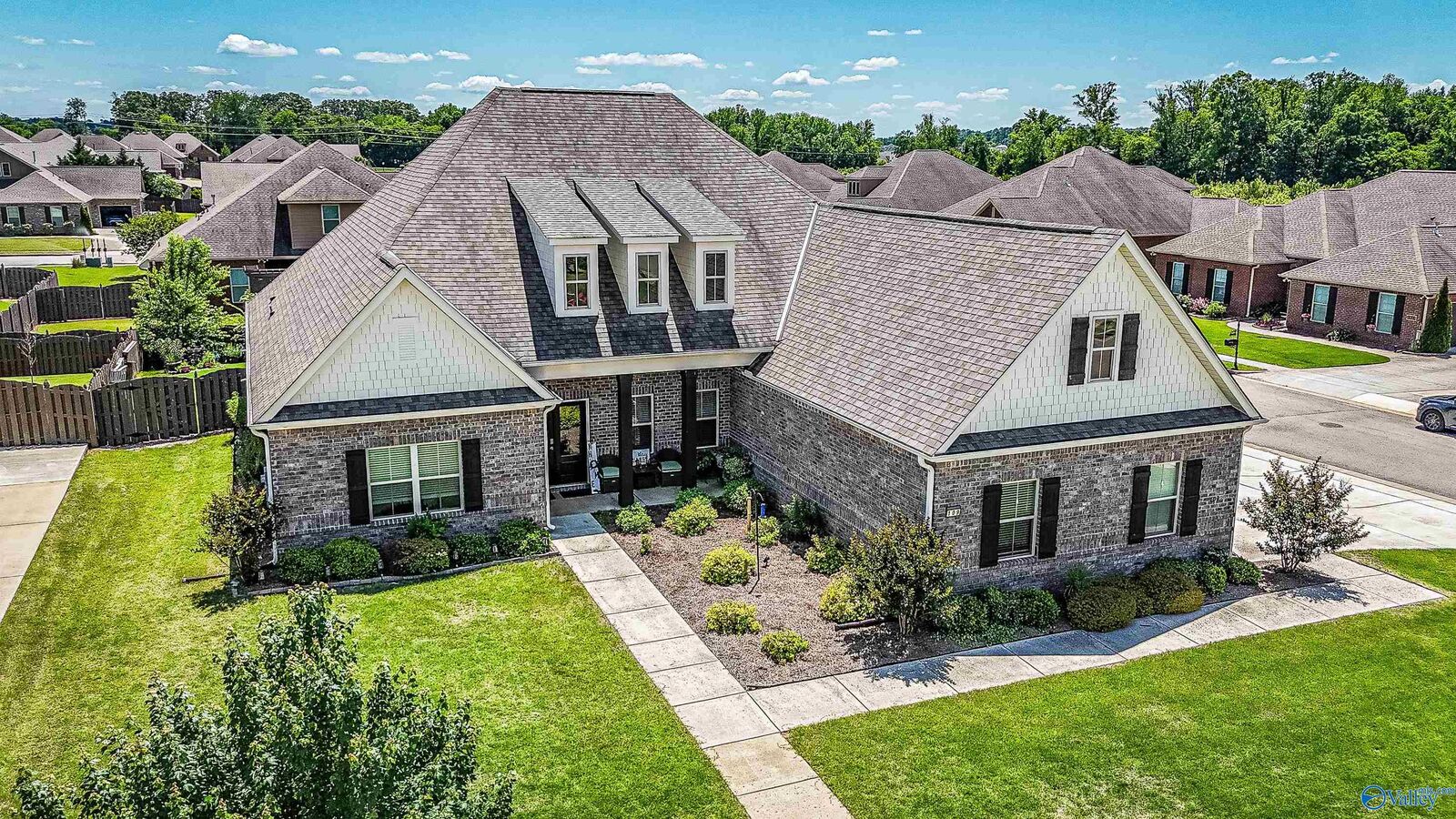 Property Photo:  109 Bartram Way  AL 35756 