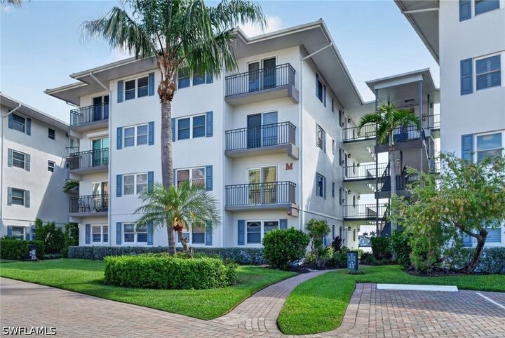 Property Photo:  3400 Gulf Shore Boulevard N M3  FL 34103 