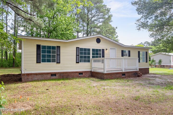 Property Photo:  211 Pond Road  NC 28457 