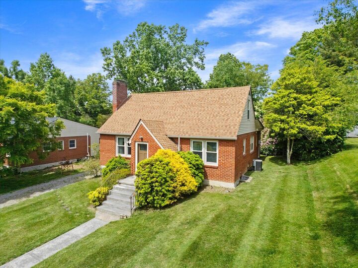 Property Photo:  1107 Kentwood Drive  VA 24060 