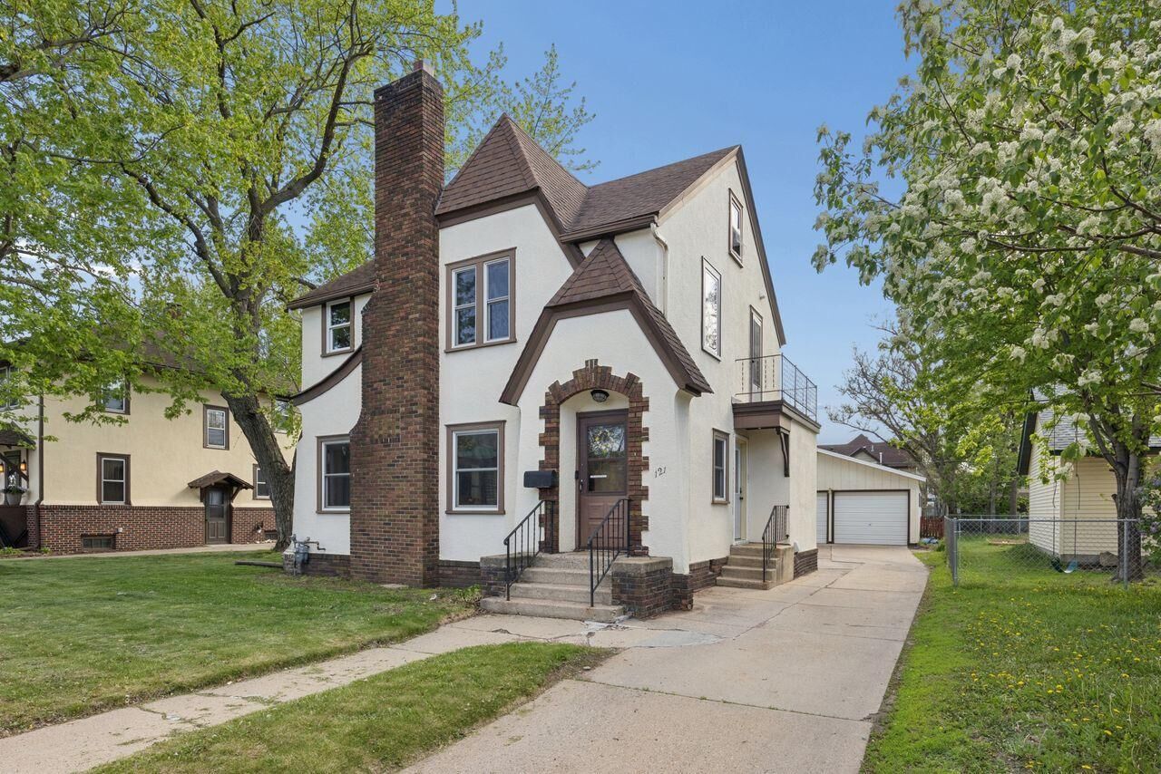 Property Photo:  121 12th Avenue N  MN 56303 