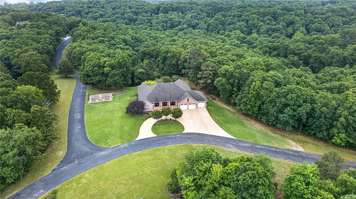 Property Photo: 21249 Abberley Lane AR 72761