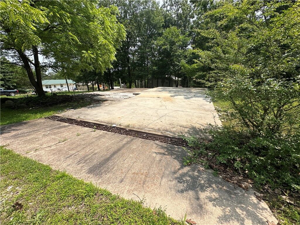 Property Photo:  320 Hazelwood  AR 72630 