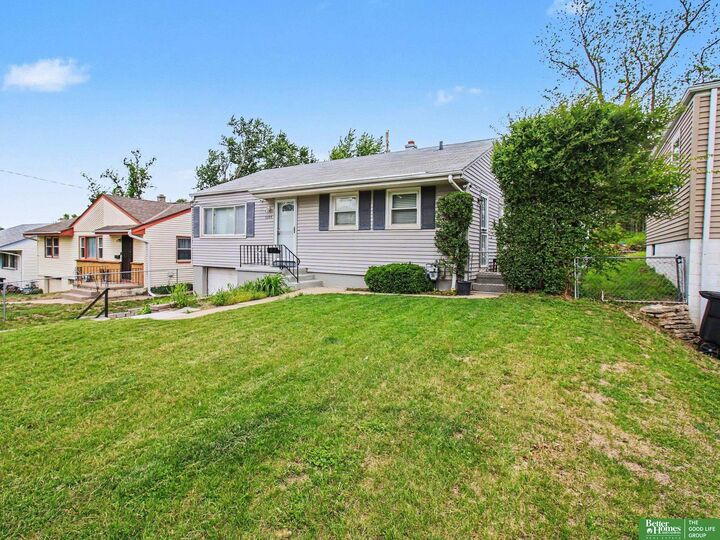 Property Photo: 5335 N 47th Avenue NE 68104