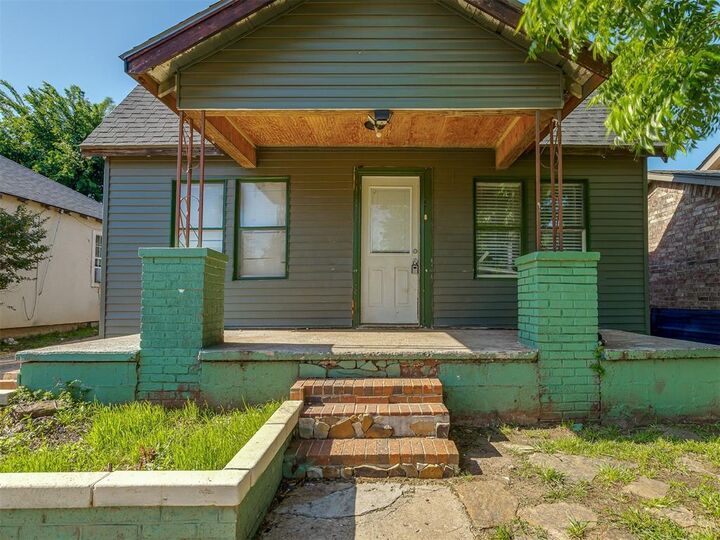 Property Photo: 1426 SW 28th Street OK 73108