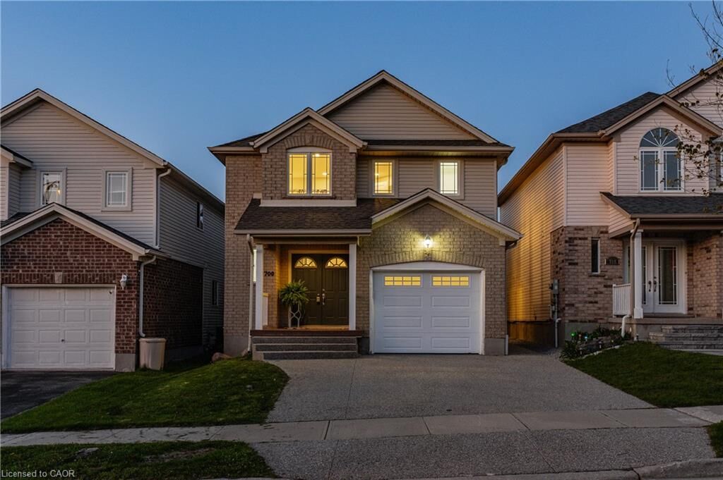 Property Photo:  700 Karlsfeld Road  ON N2T 2W4 
