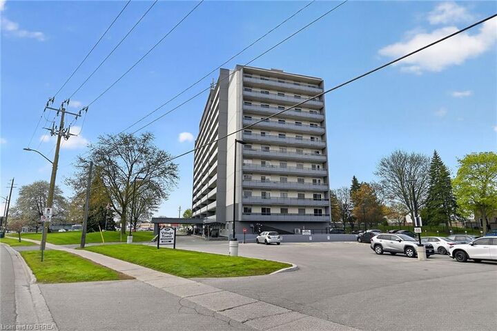 Property Photo:  640 West Street 902  ON N3R 6M3 