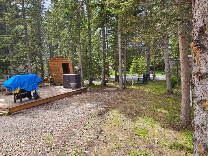 Property Photo:  200 4 Avenue SW 203  AB T0M 1X0 