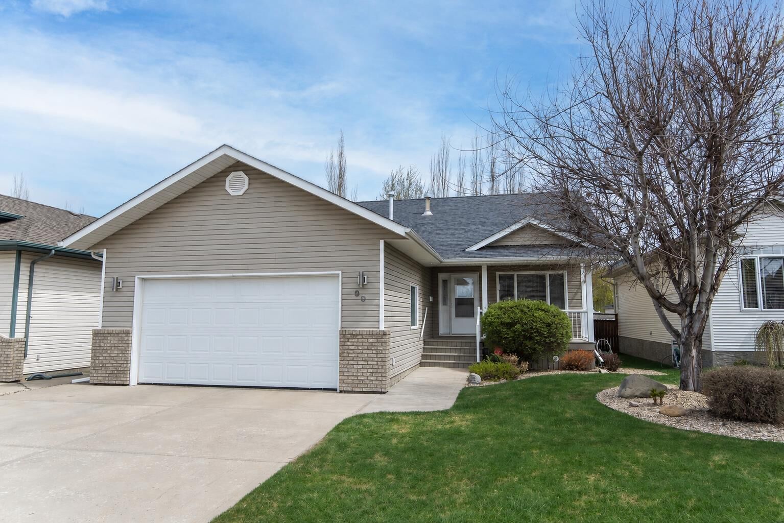 Property Photo:  90 Alberts Close  AB T4R 3J7 