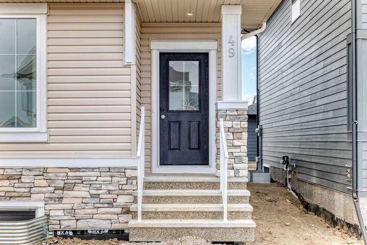 Property Photo:  49 Albright Rise  AB T3Z 0K6 