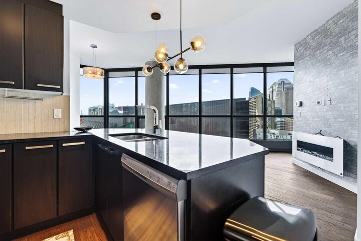 Property Photo: 225 11 Avenue SE 2010 AB T2G 0G3