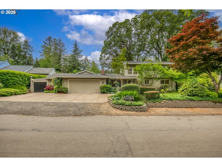 Property Photo:  3870 Ridgewood Way  OR 97068 