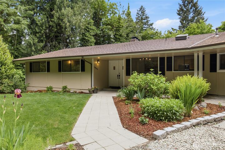Property Photo:  18506 SE 294th Street  WA 98042 