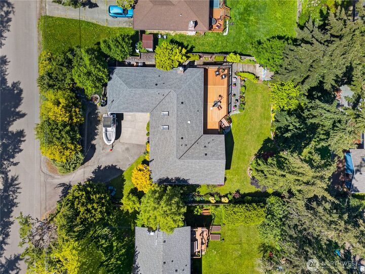 Property Photo:  2452  Hemenway Place  WA 98277 