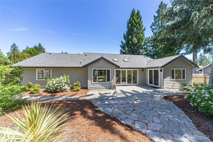 Property Photo:  70  Camano Ln  WA 98365 