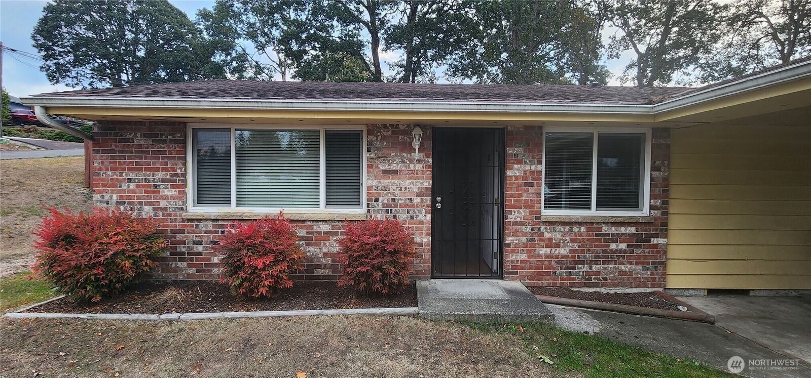 Property Photo: 11901 Ainsworth Avenue S WA 98444