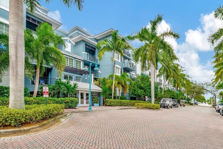 Property Photo: 250 NE 3rd Avenue 1408 FL 33444