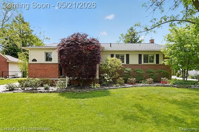 Property Photo:  635 Simpson Street  MI 48170 