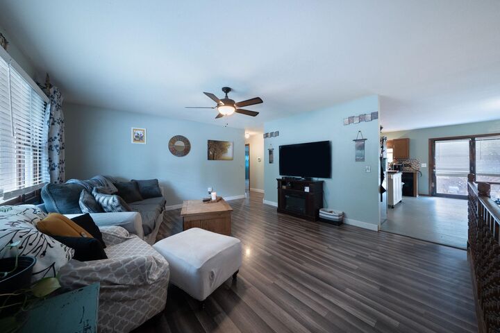 Property Photo: 927 E 43rd Ave KS 67216