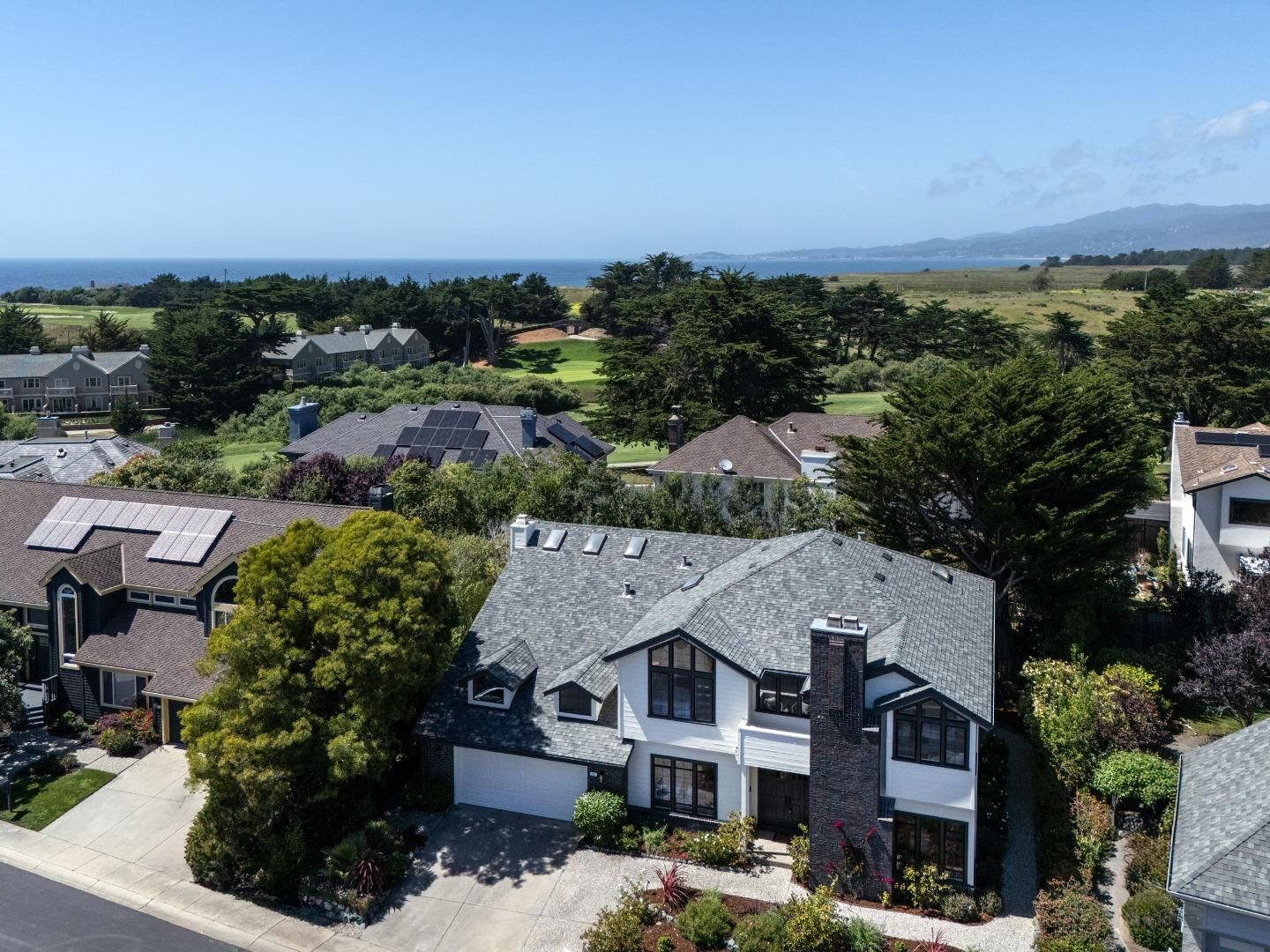 Property Photo:  11 Fairway Place  CA 94019 