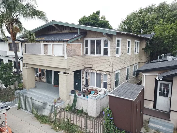 Property Photo: 1467 W Vernon CA 90062