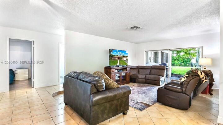 Property Photo:  500 NW 96th Ter  FL 33024 