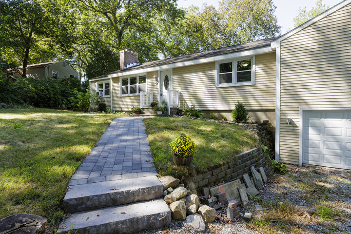 Property Photo:  239-A Rockledge Road  CT 06371 