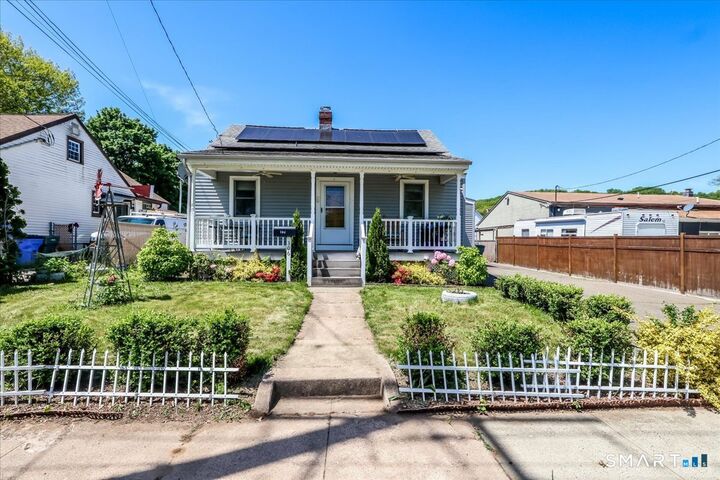 Property Photo: 306 Welton Street CT 06517