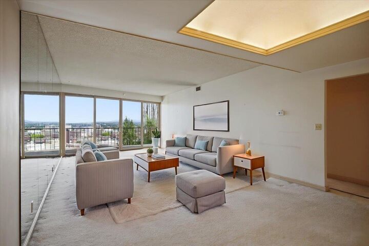 Property Photo:  700 W 7th Ave 508  WA 99204 