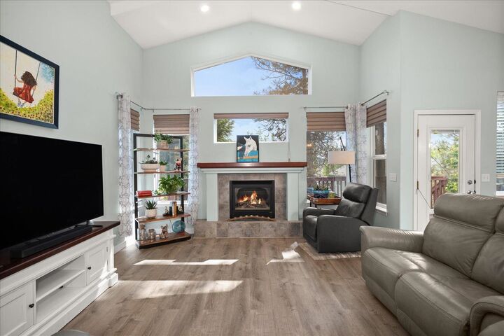 Property Photo: 7203 S Moran View St WA 99224