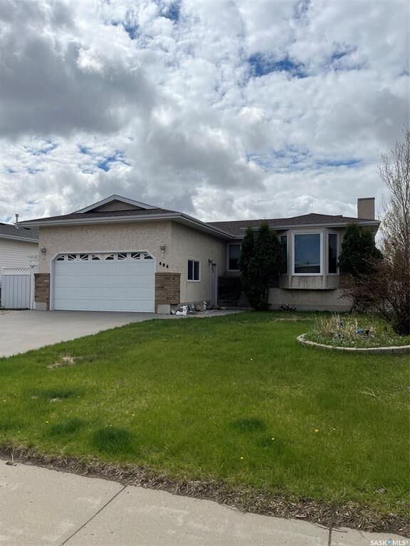 404 Petterson Drive — photo 1