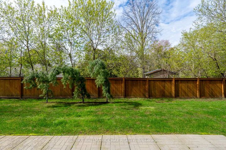Property Photo: 69 Boyne Street 103 ON L9R 0N5