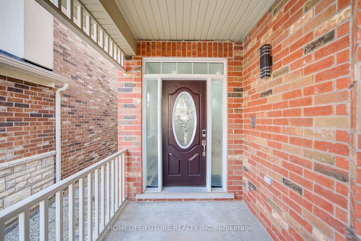 Property Photo:  342 Laundon Terrace  ON L9T 7N9 
