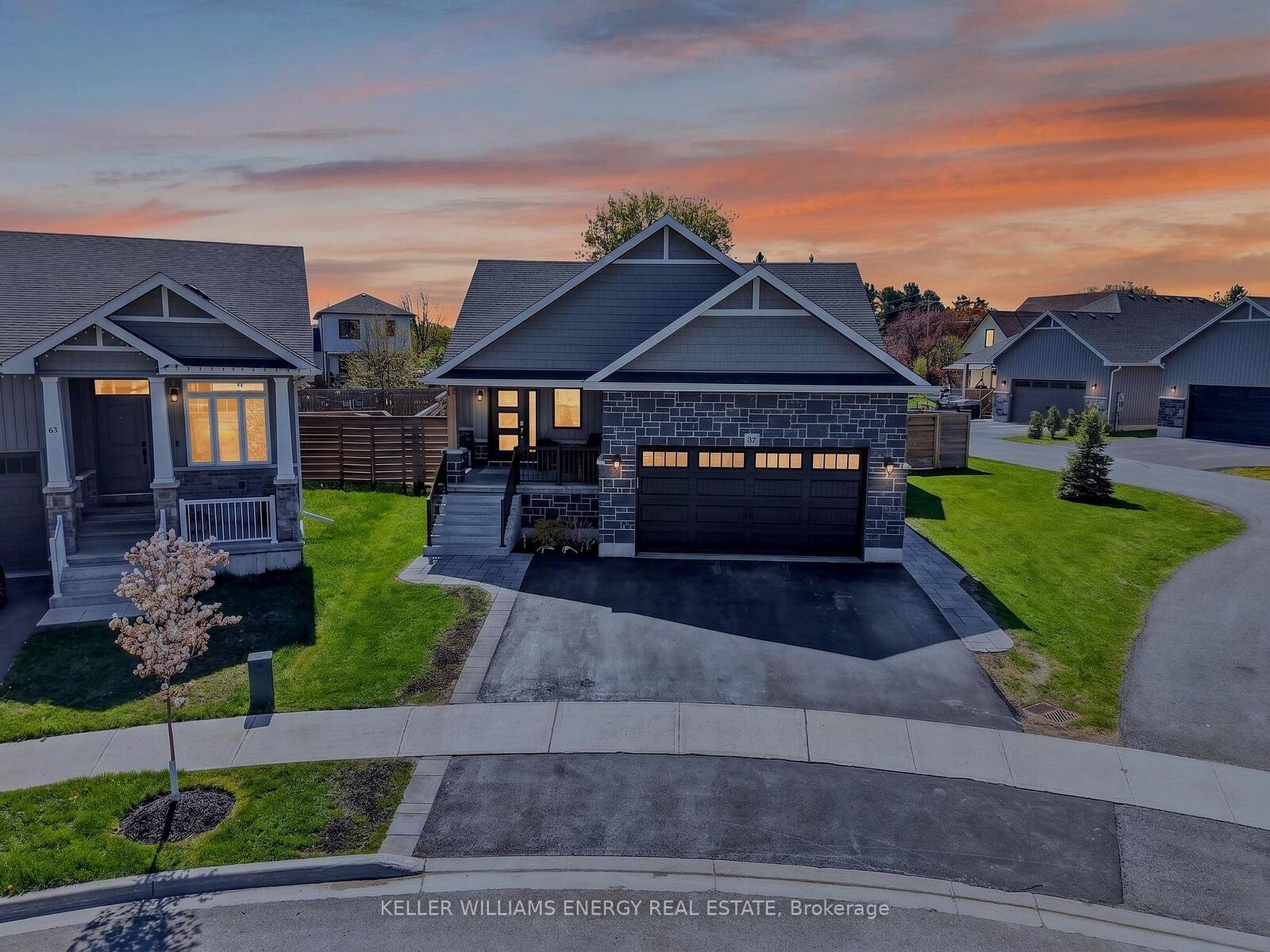 Property Photo: 67 Farrington Crescent ON K0K 2T0