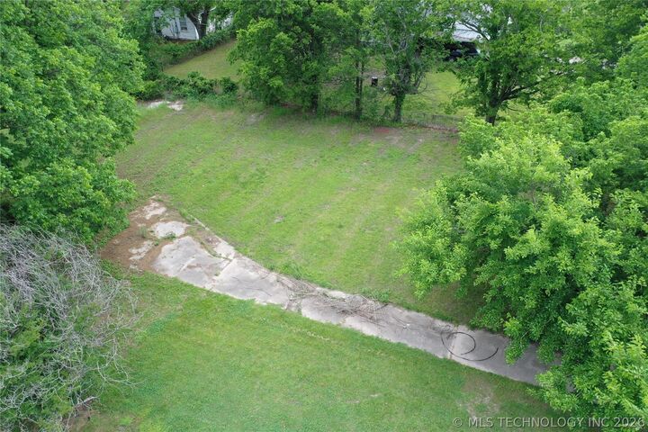 Property Photo:  701 S 30th Street  OK 74401 
